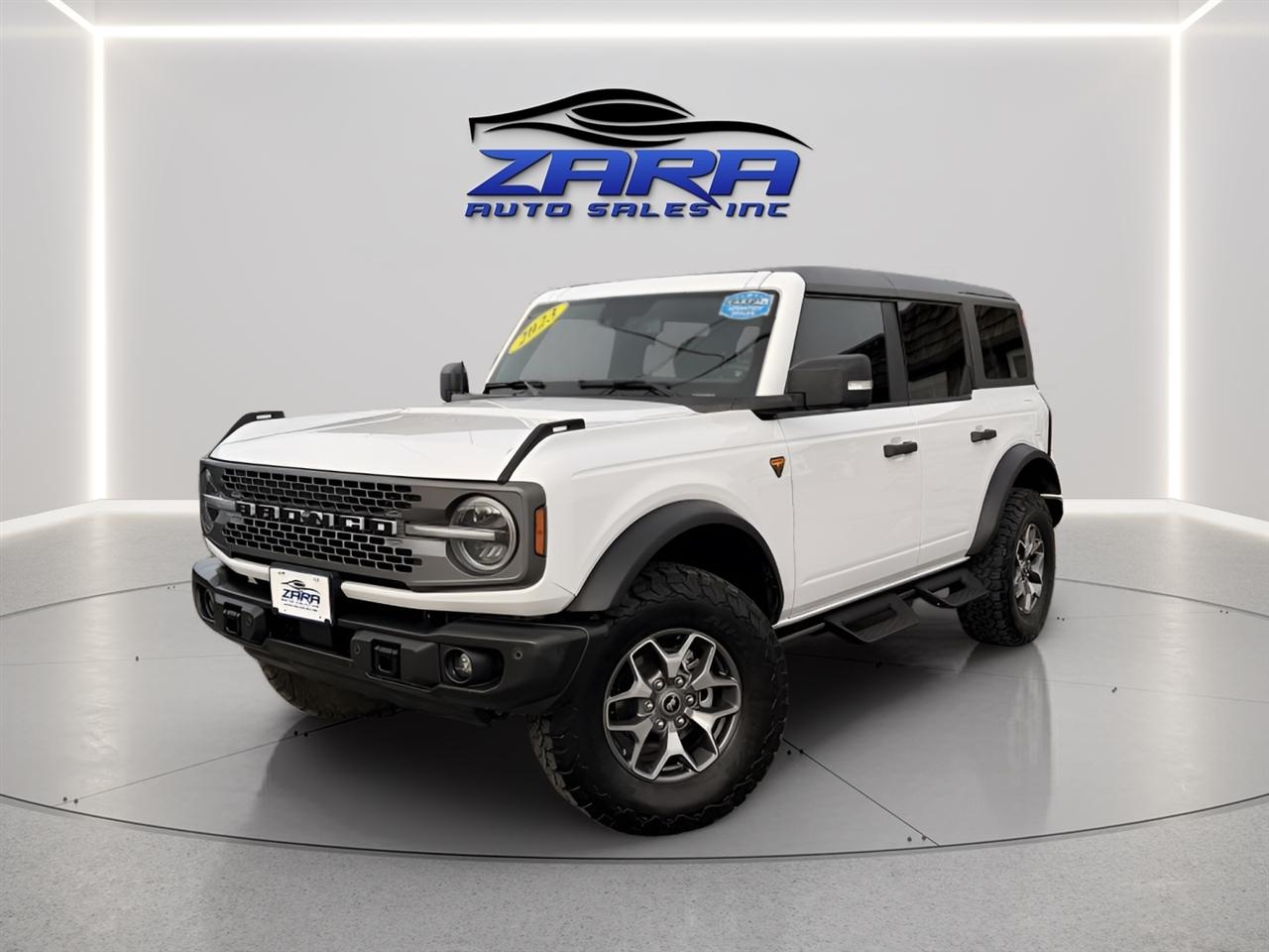 2023 Ford Bronco Badlands 4x4's photo
