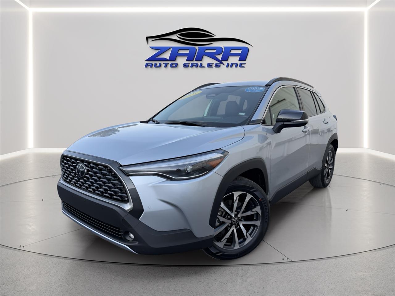 2025 Toyota Corolla Cross XLE 4WD (Natl)