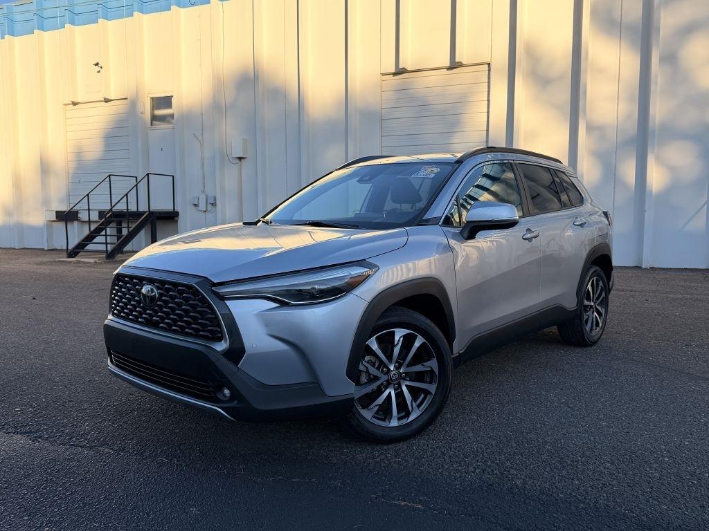 2022 Toyota Corolla Cross XLE 4WD (Natl)