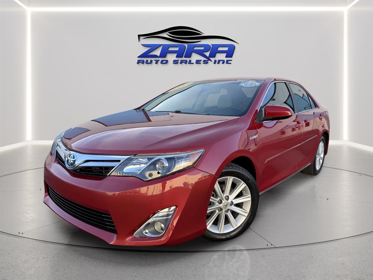 2013 Toyota Camry LE Hybrid