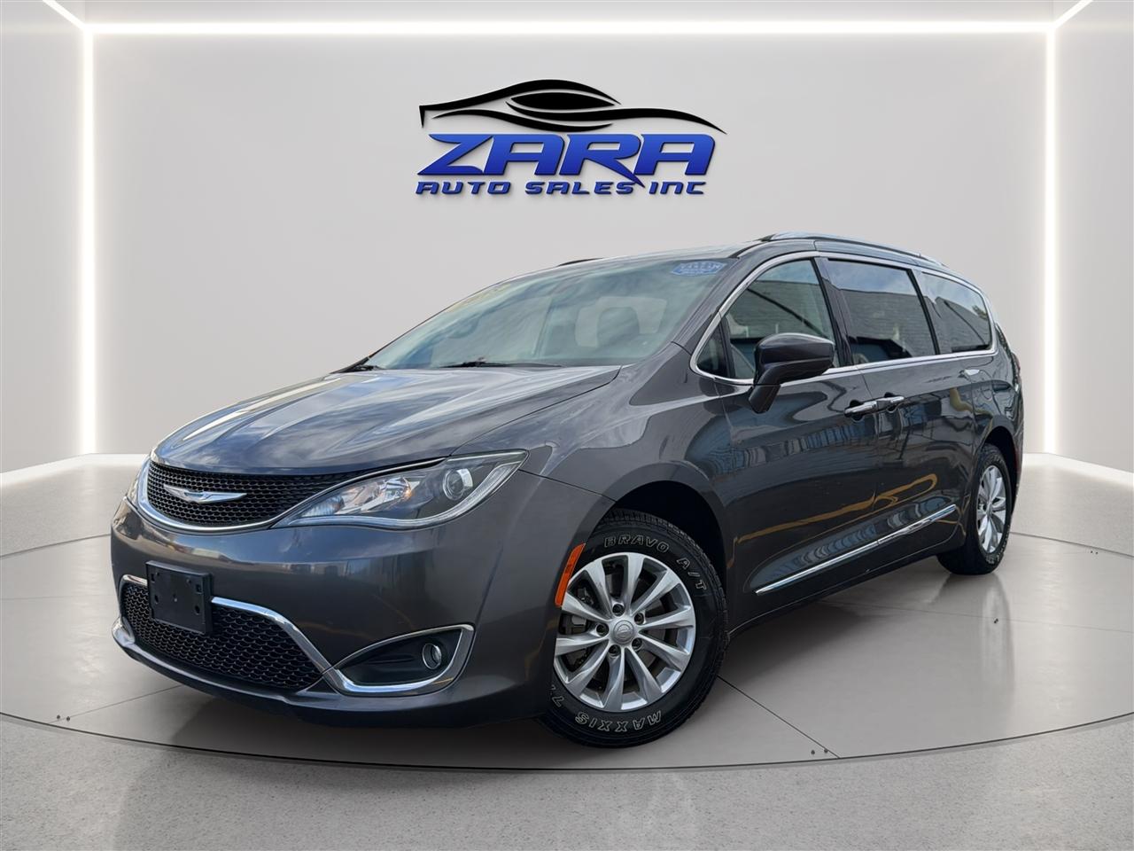 2018 Chrysler Pacifica Touring L Plus FWD