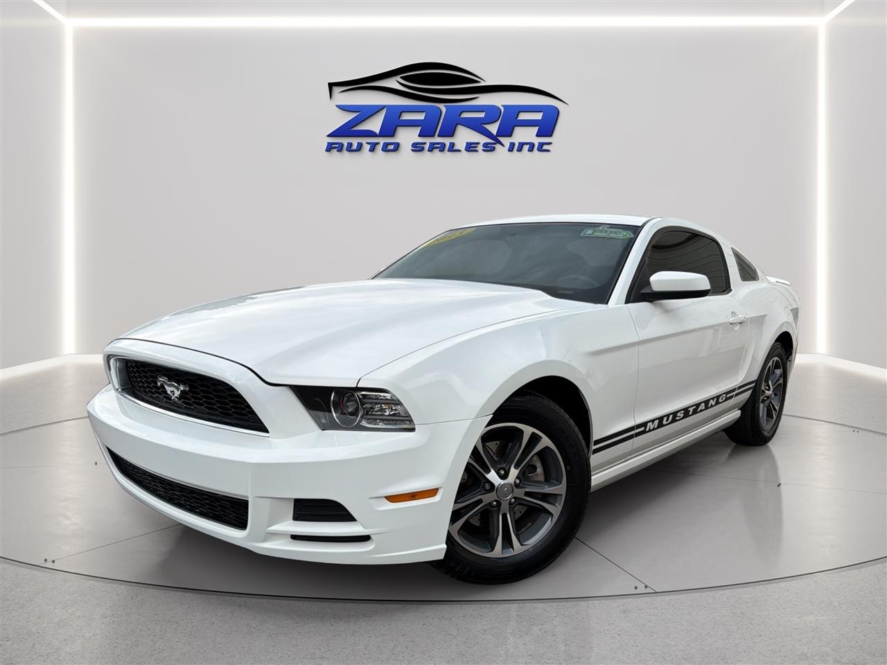 2013 Ford Mustang 2dr Cpe V6