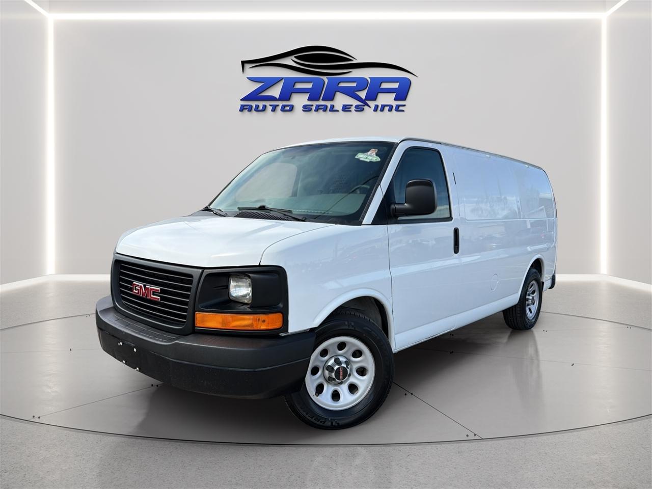 2014 GMC Savana Cargo Van AWD 1500 135"