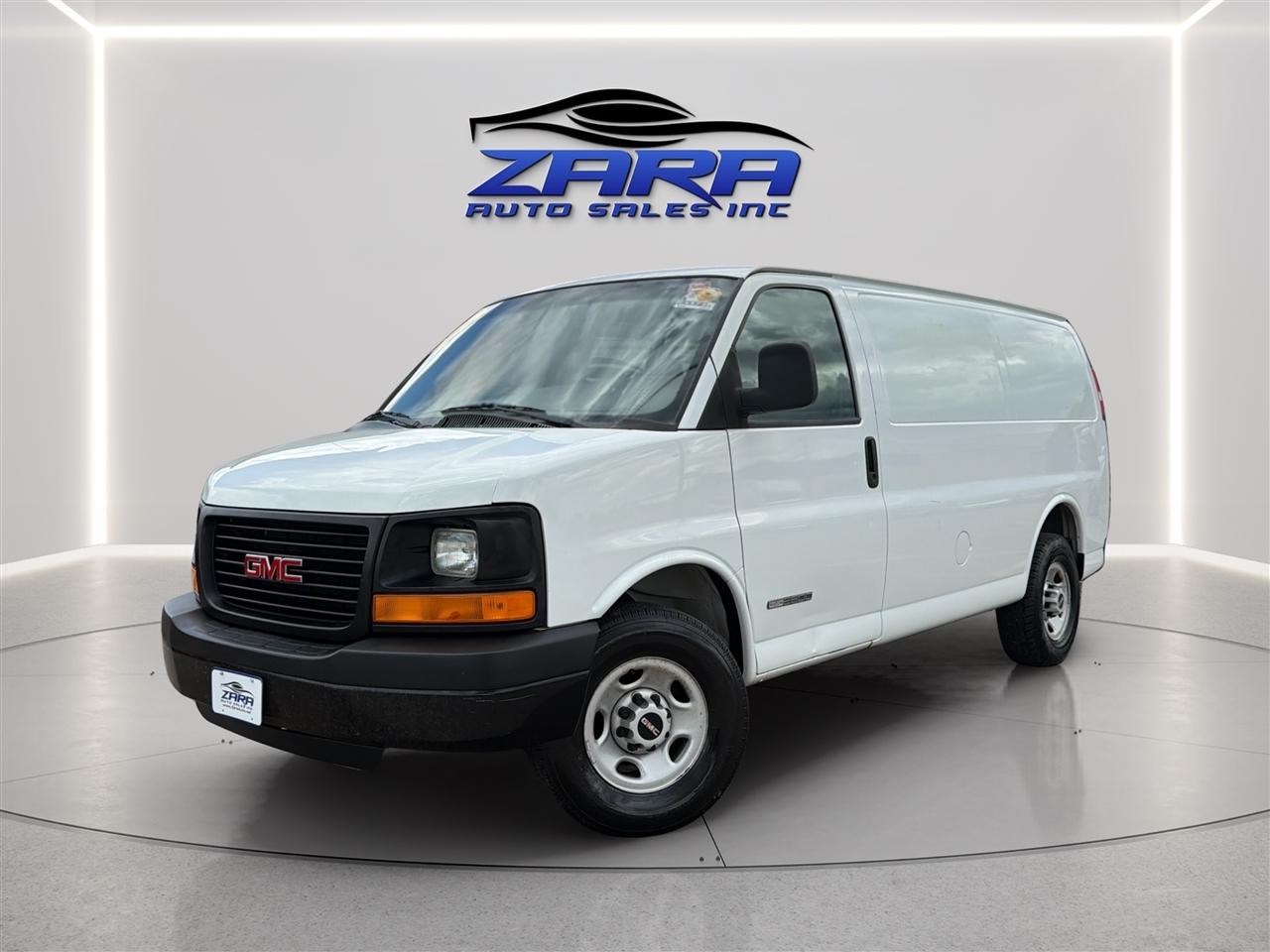 2006 GMC Savana Cargo Van 2500 135" WB RWD
