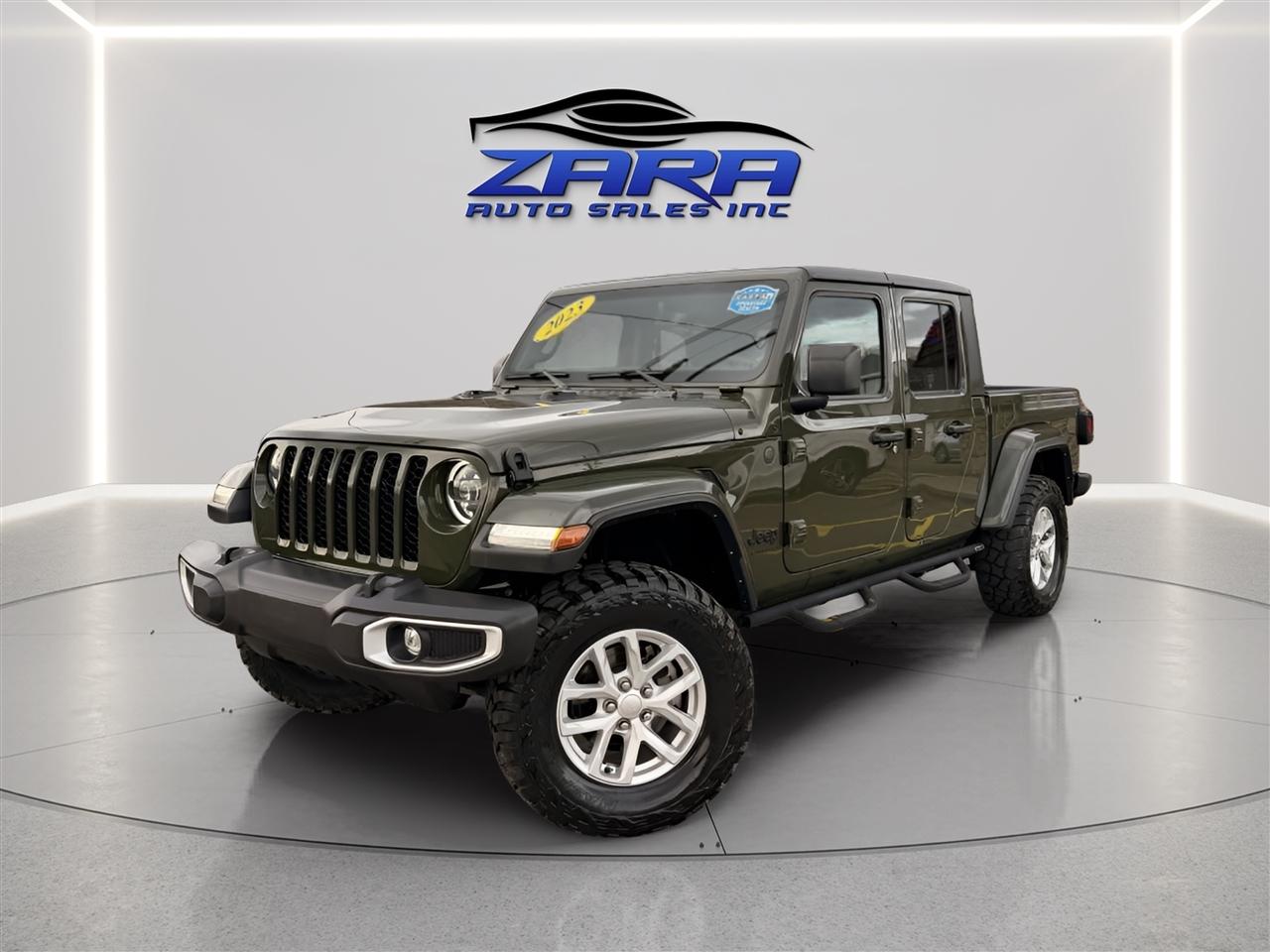 2023 Jeep Gladiator Sport S's photo