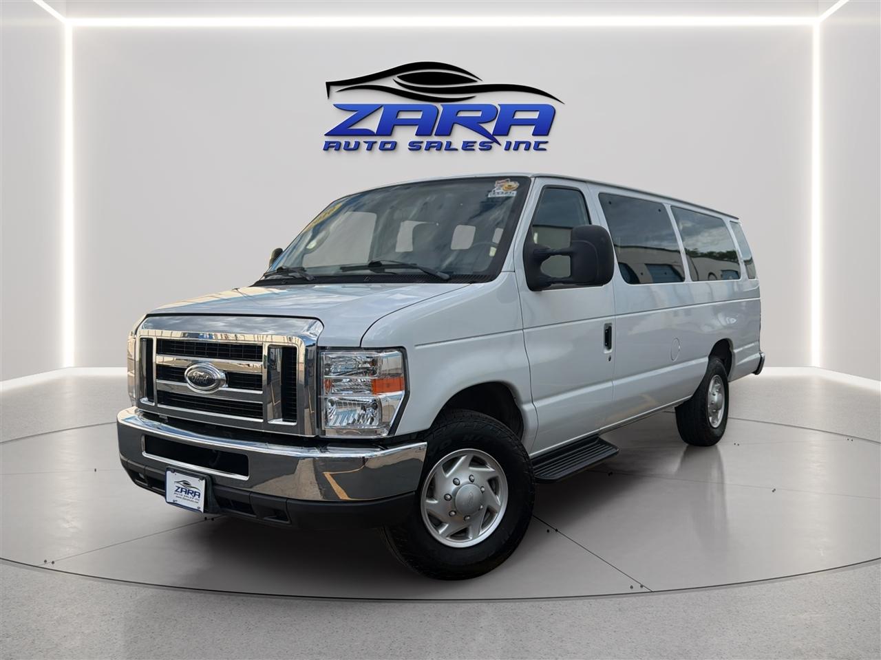2010 Ford Econoline Wagon E-350 Super Duty Ext XL