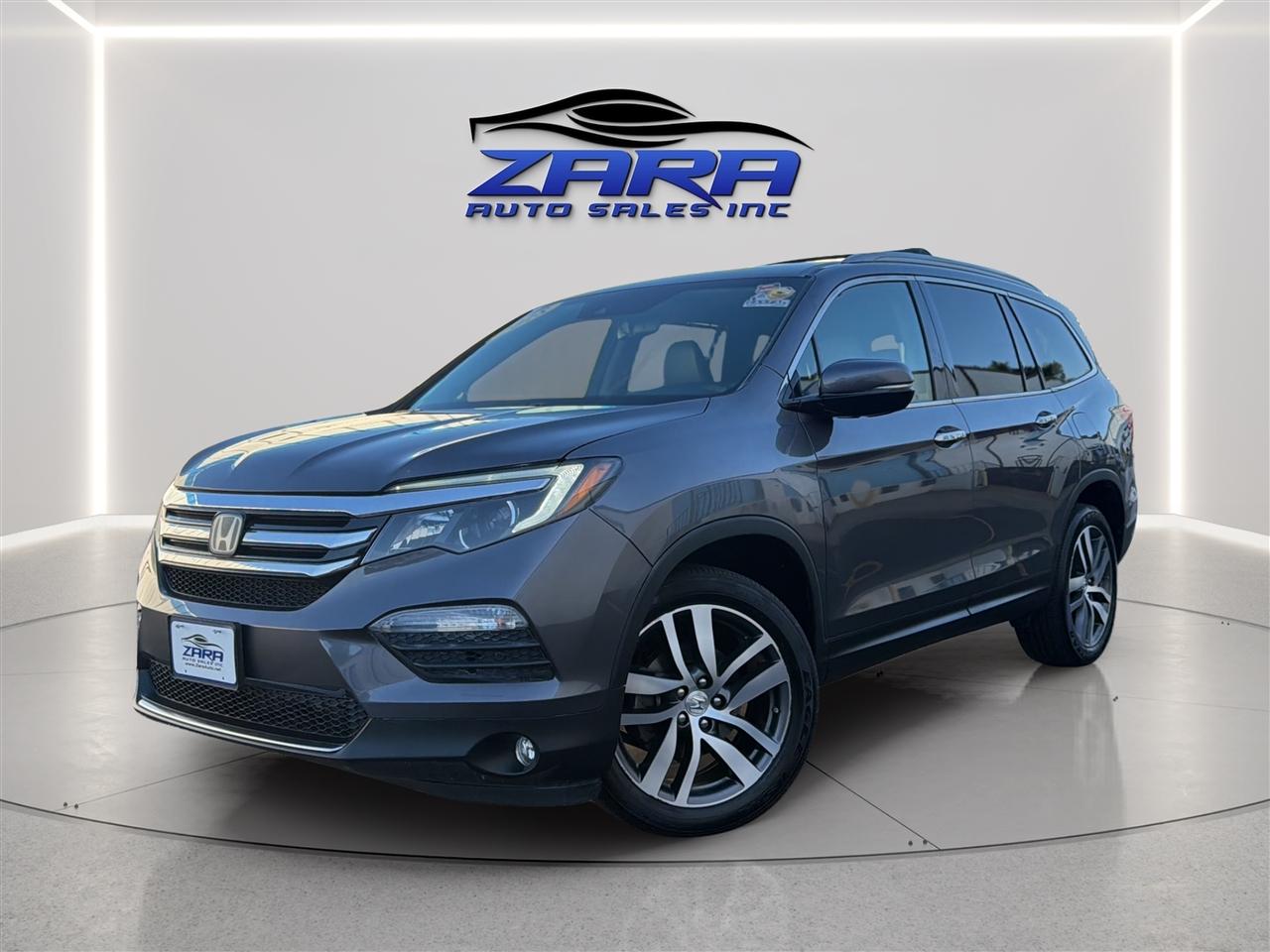 2018 Honda Pilot Touring AWD photo