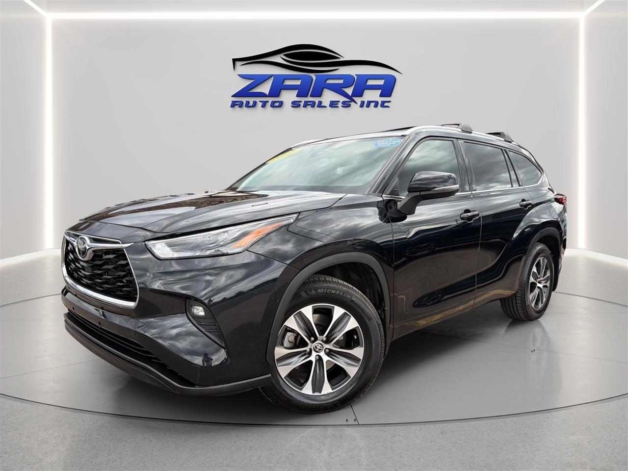 2022 Toyota Highlander XLE AWD (Natl)