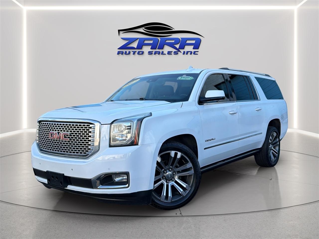 2017 GMC Yukon XL Denali 4WD photo