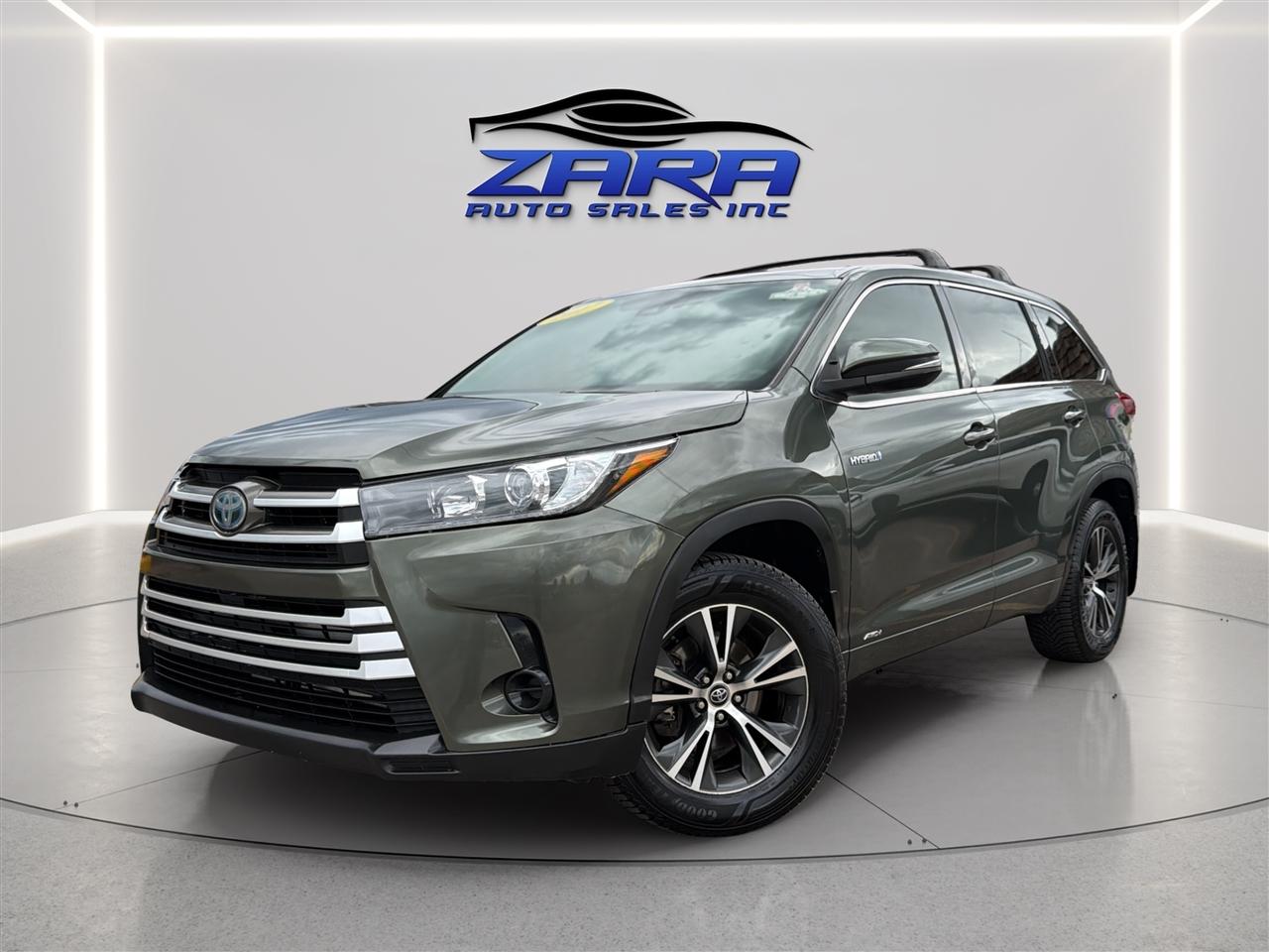 2017 Toyota Highlander Hybrid LE V6 AWD (Natl)