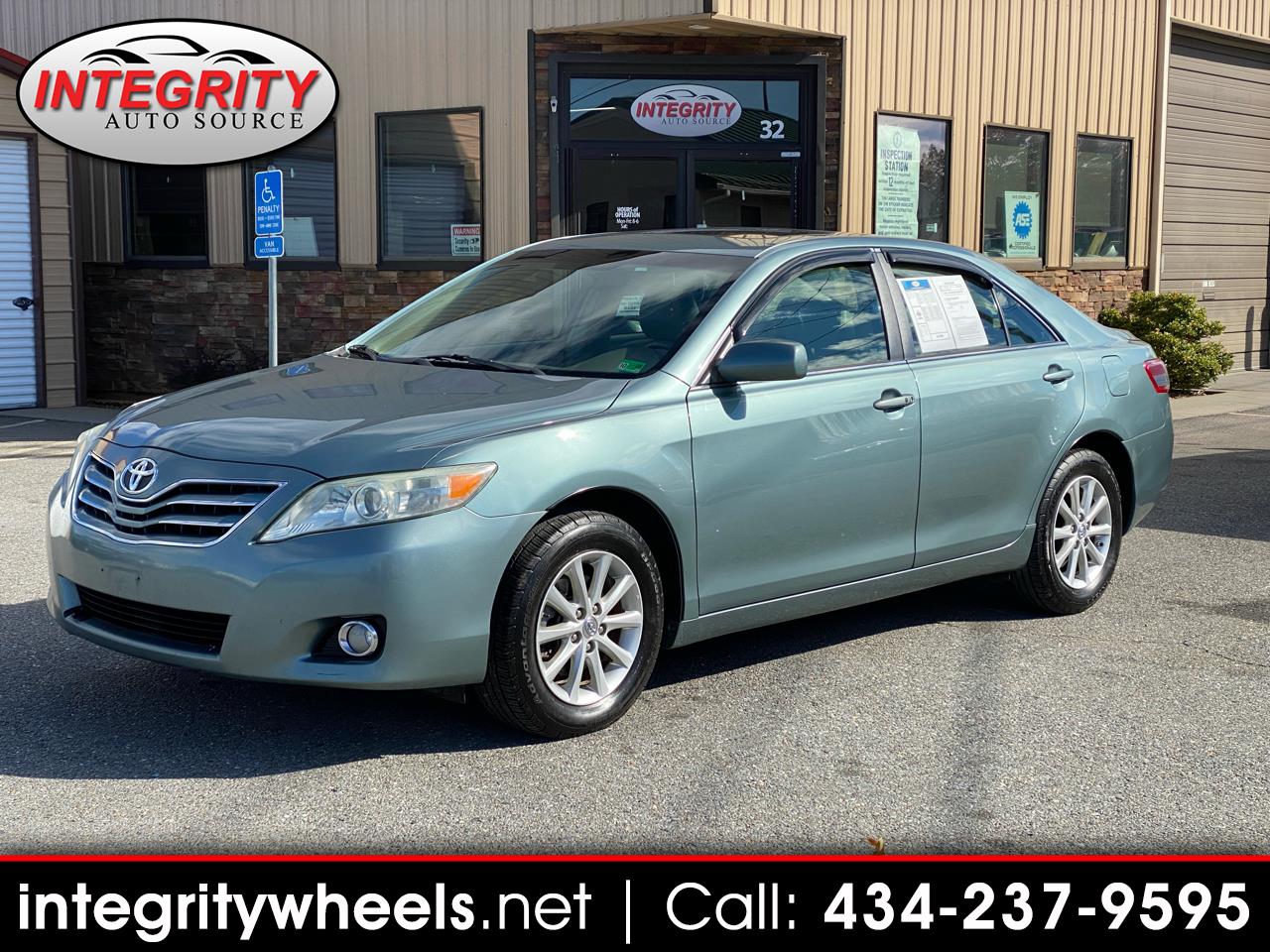 2011 Toyota Camry LE V6