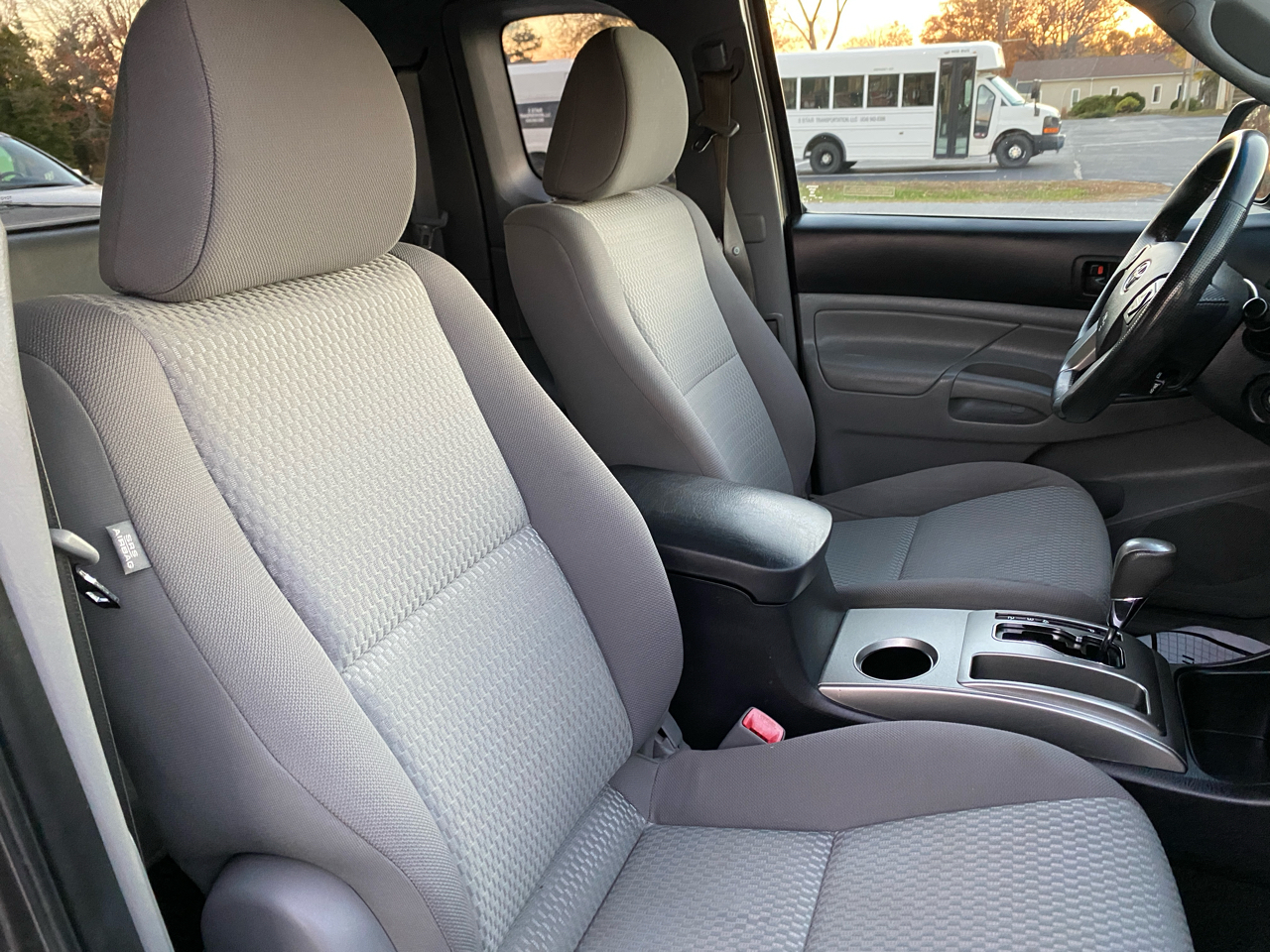 Toyota Tacoma Access Cab V6 5AT 4WD 2014