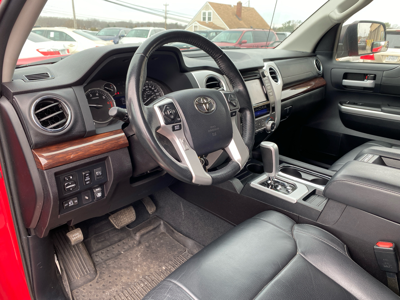 Toyota Tundra Limited 5.7L Double Cab 4WD 2015