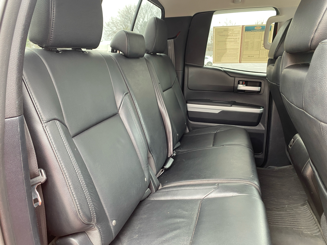 Toyota Tundra Limited 5.7L Double Cab 4WD 2015