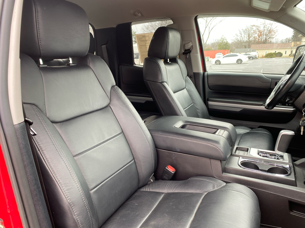 Toyota Tundra Limited 5.7L Double Cab 4WD 2015