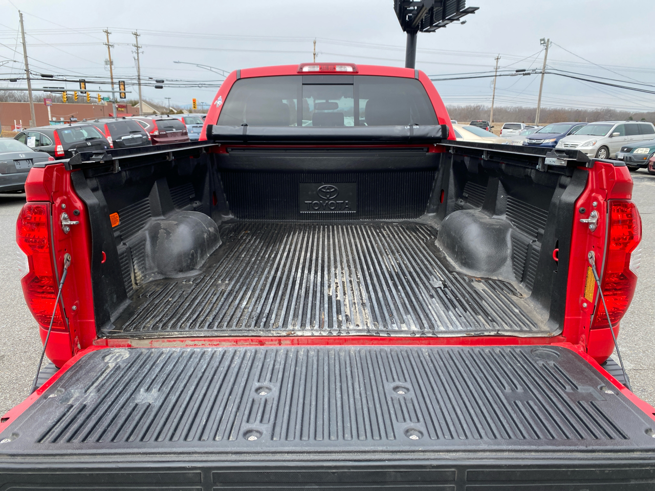 Toyota Tundra Limited 5.7L Double Cab 4WD 2015