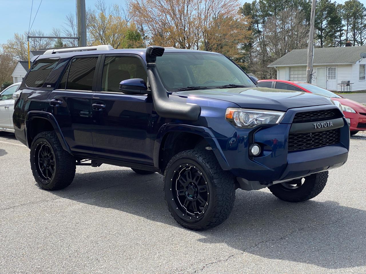 Toyota 4Runner SR5 4WD 2018