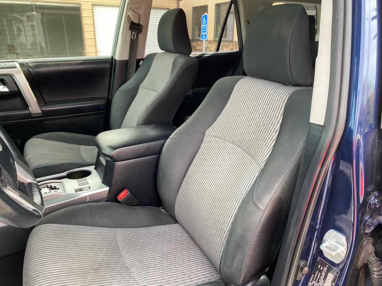 Toyota 4Runner SR5 4WD 2018