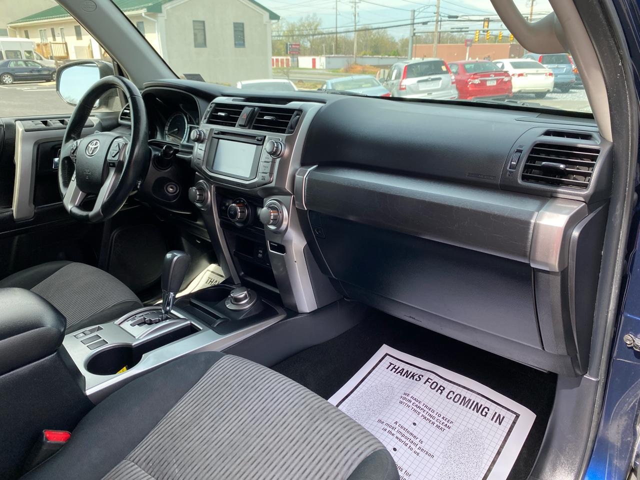 Toyota 4Runner SR5 4WD 2018