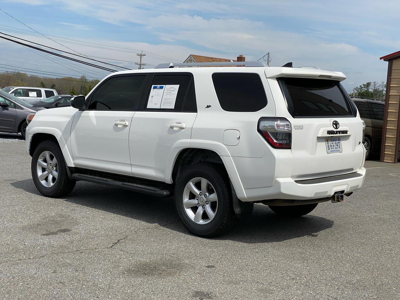 Toyota 4Runner SR5 4WD 2017