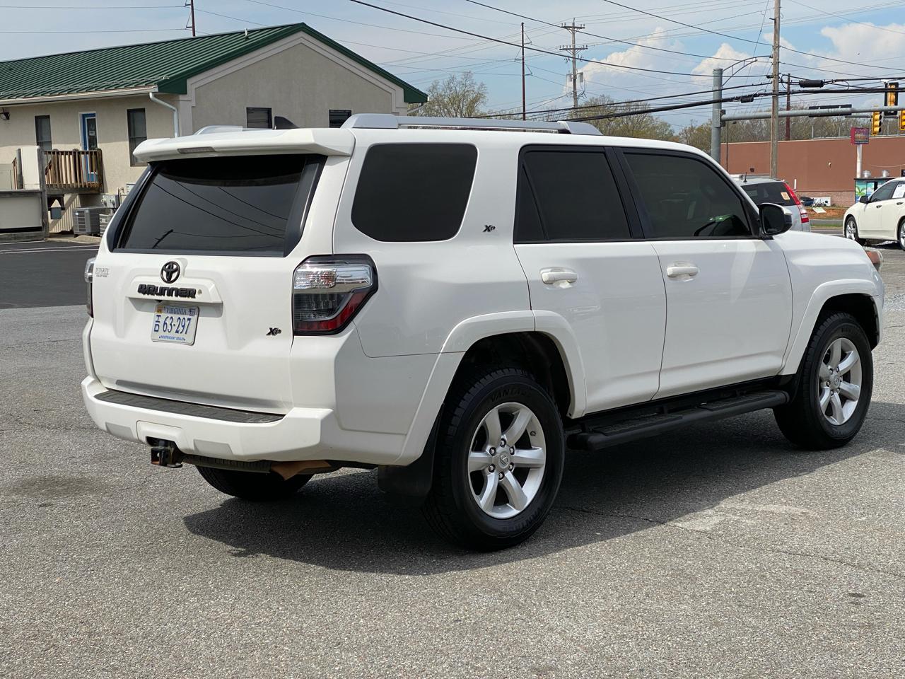 Toyota 4Runner SR5 4WD 2017