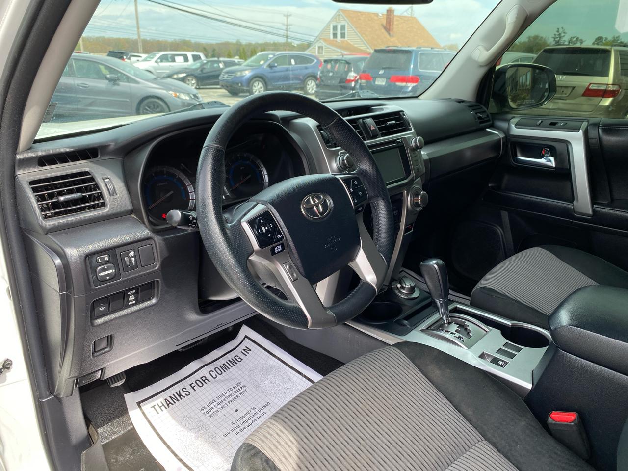 Toyota 4Runner SR5 4WD 2017