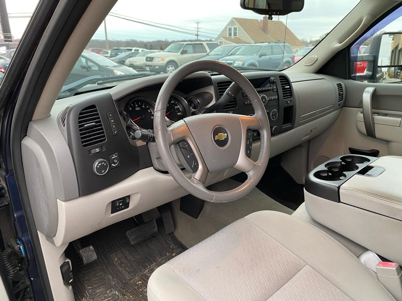 Chevrolet Silverado 1500 LT Crew Cab 4WD 2012