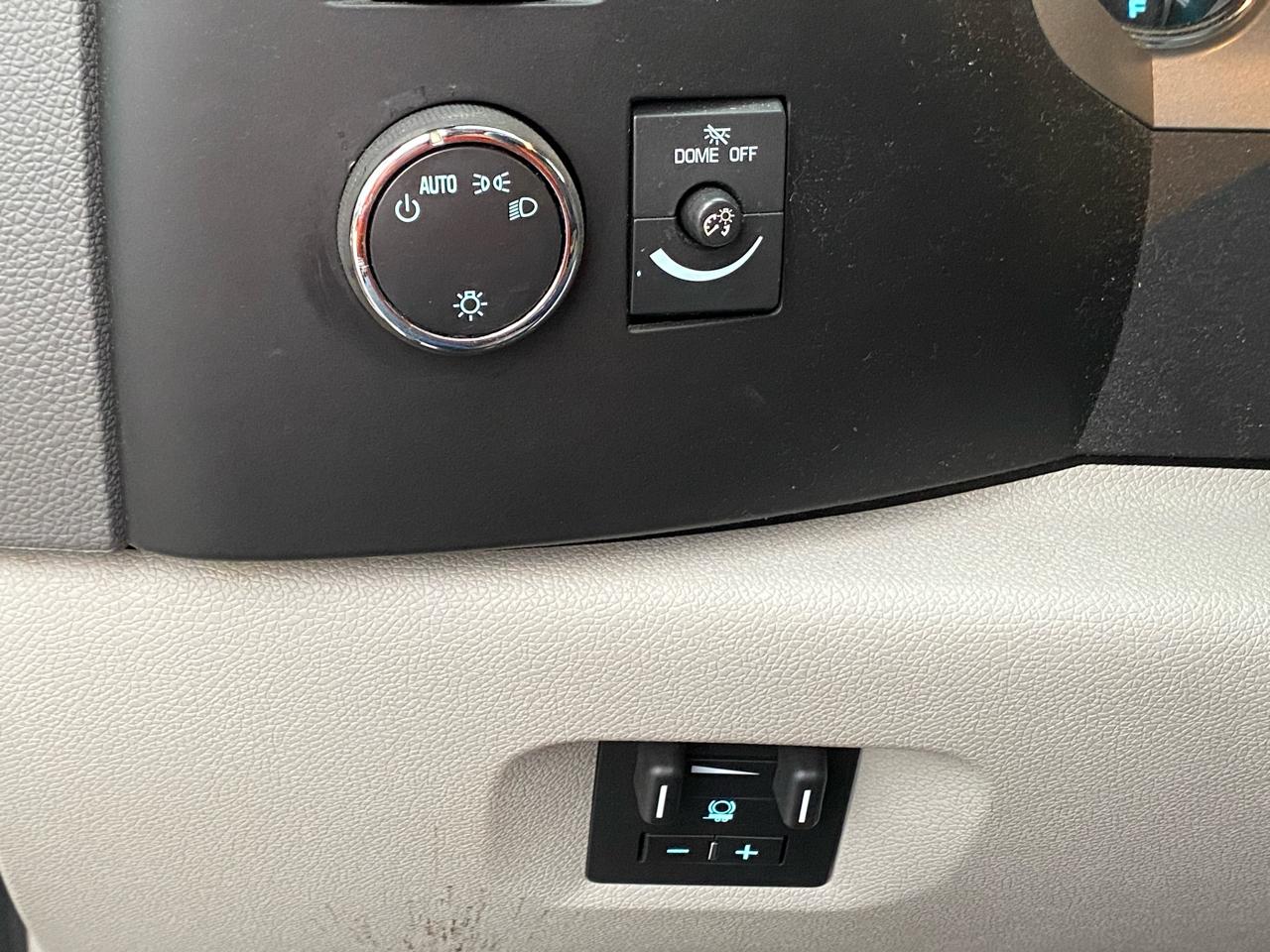 Chevrolet Silverado 1500 LT Crew Cab 4WD 2012