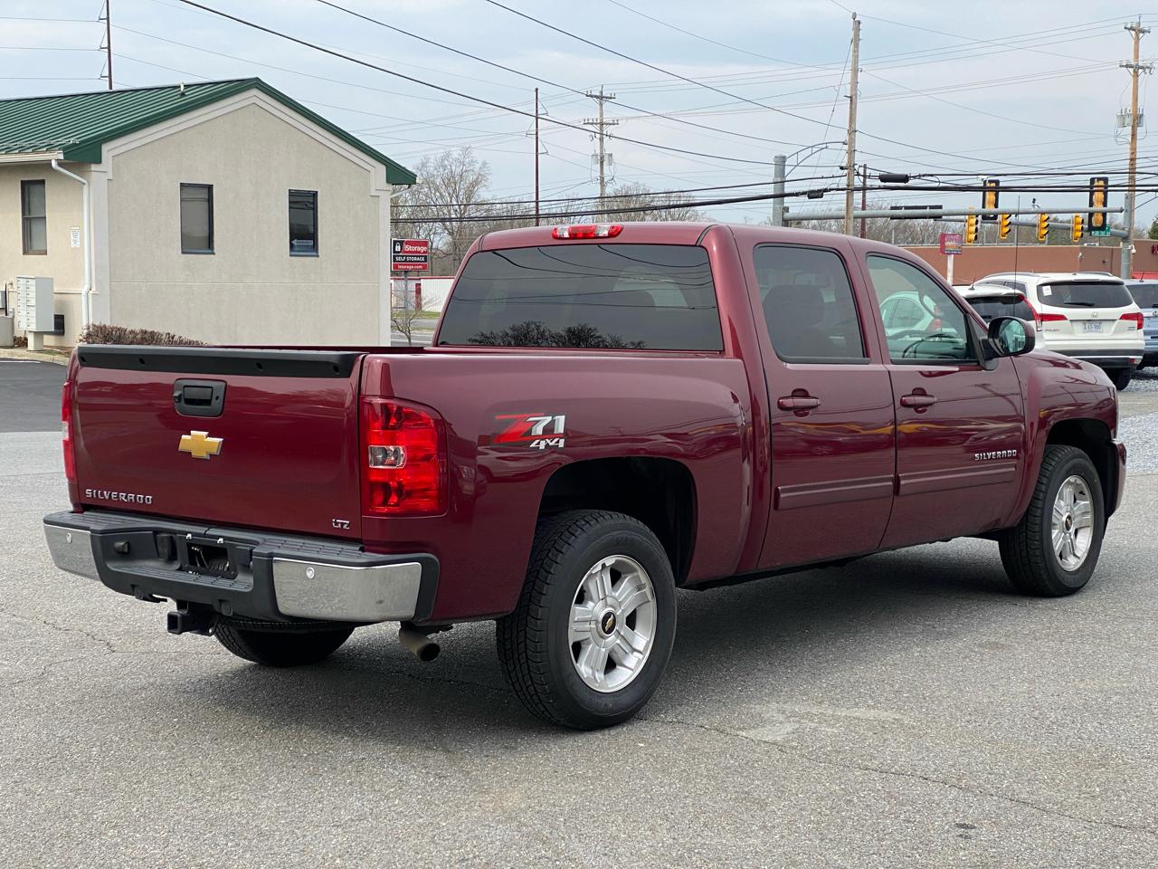 Chevrolet Silverado 1500 LTZ Crew Cab 4WD 2013