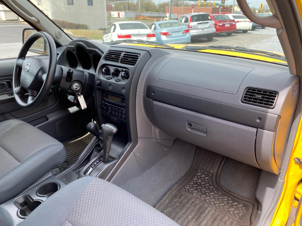 Nissan Xterra XE 4WD 2004