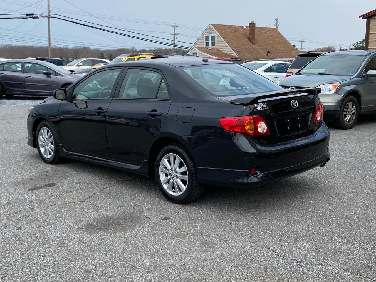 Toyota Corolla S 5-Speed MT 2009