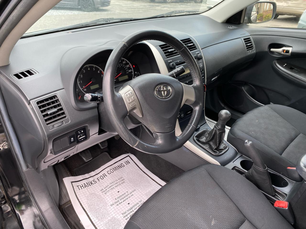 Toyota Corolla S 5-Speed MT 2009