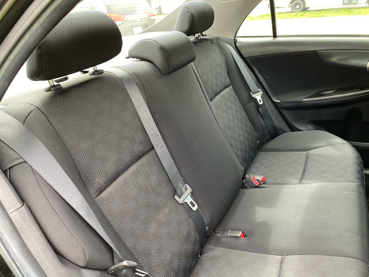 Toyota Corolla S 5-Speed MT 2009