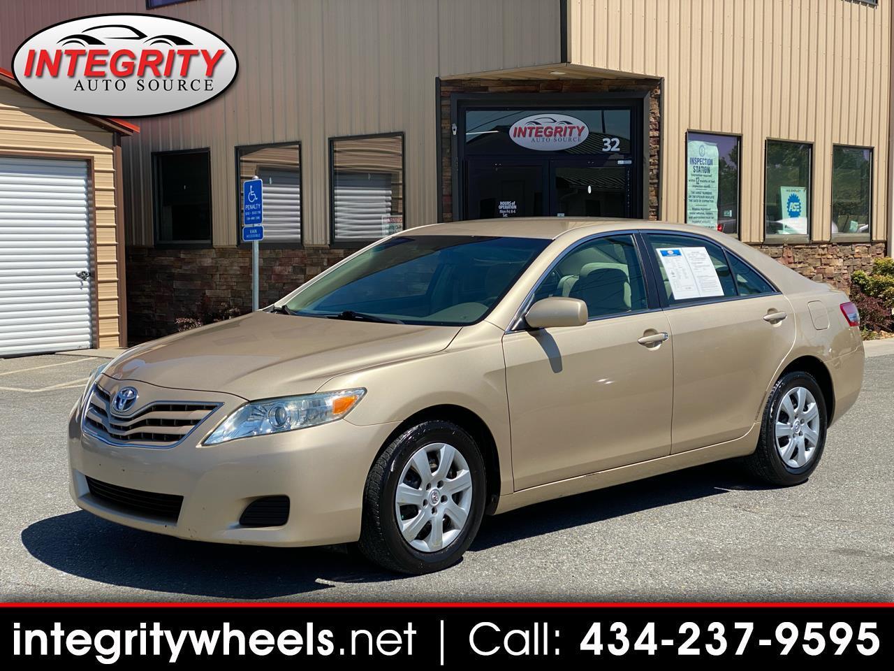 Toyota Camry LE 4D Sedan 2011