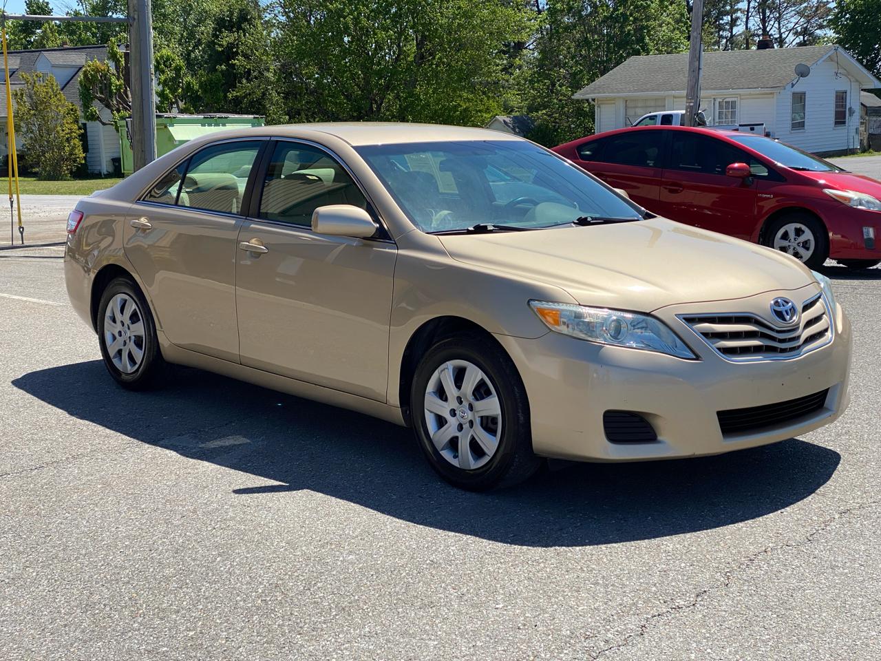 Toyota Camry LE 4D Sedan 2011