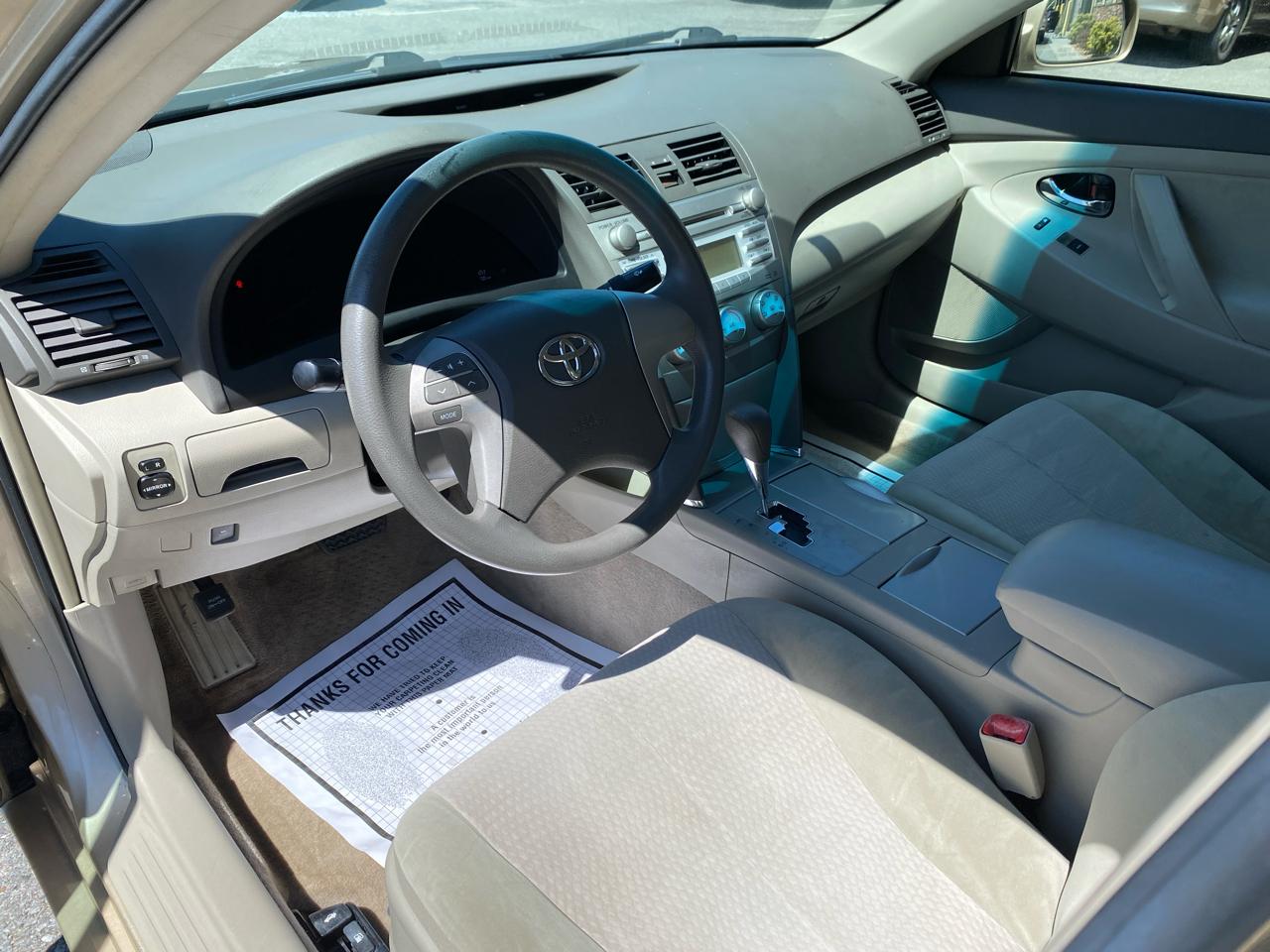 Toyota Camry LE 4D Sedan 2011