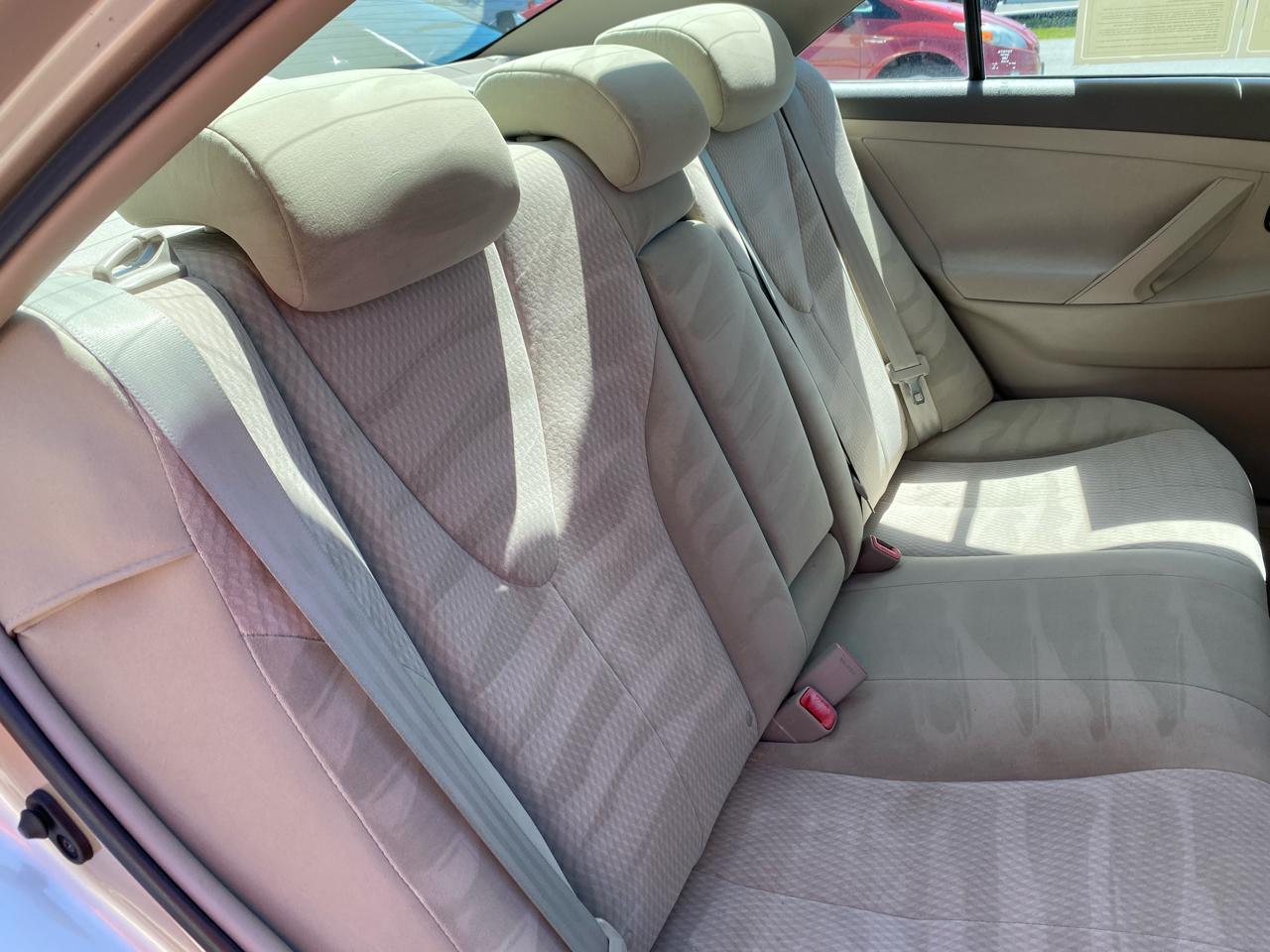 Toyota Camry LE 4D Sedan 2011