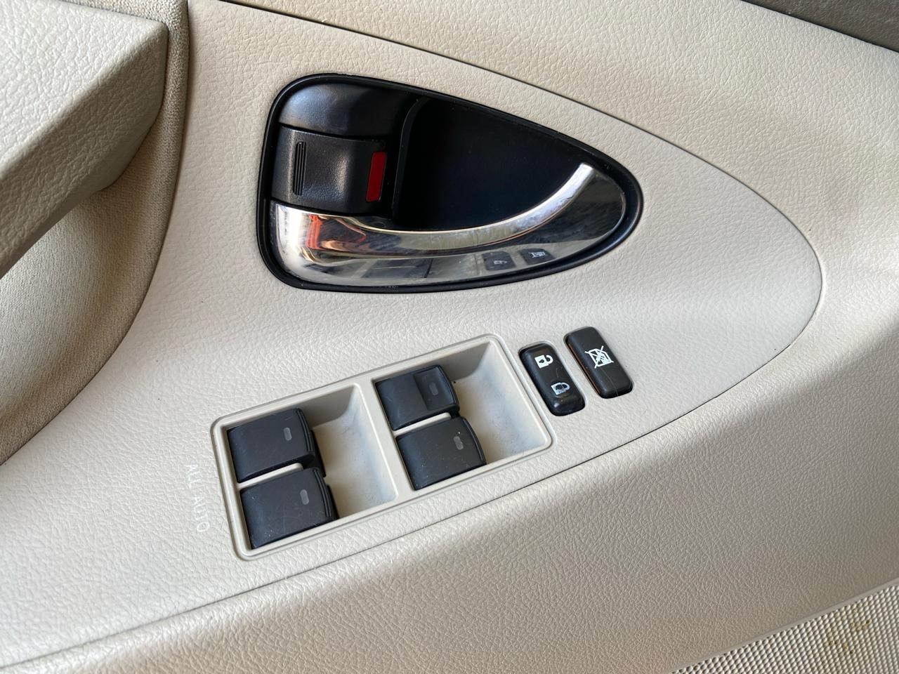 Toyota Camry LE 4D Sedan 2011