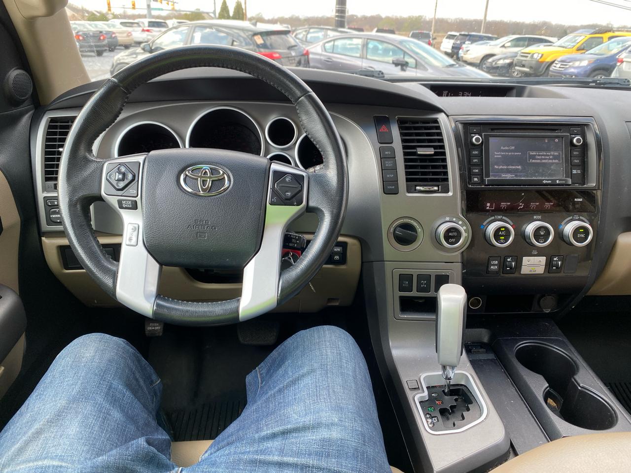 Toyota Sequoia Limited 4WD 2014