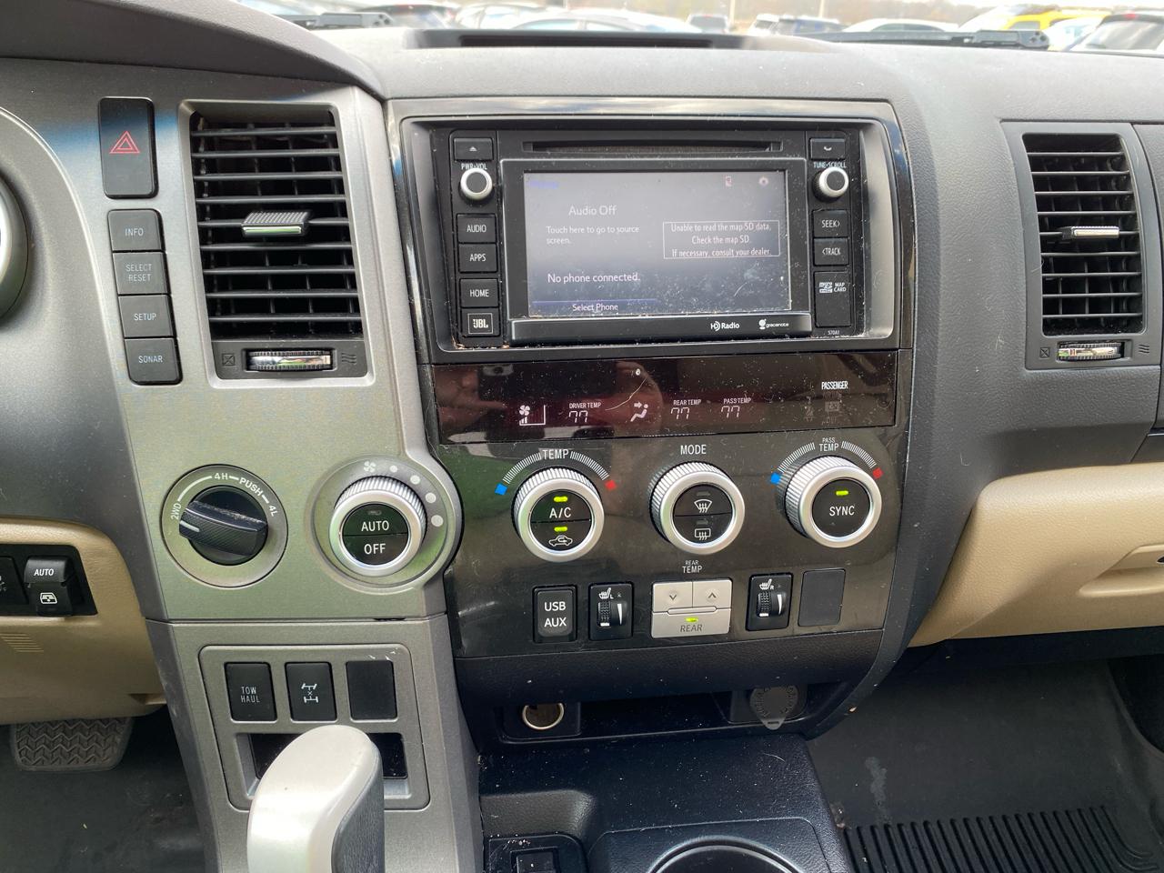 Toyota Sequoia Limited 4WD 2014