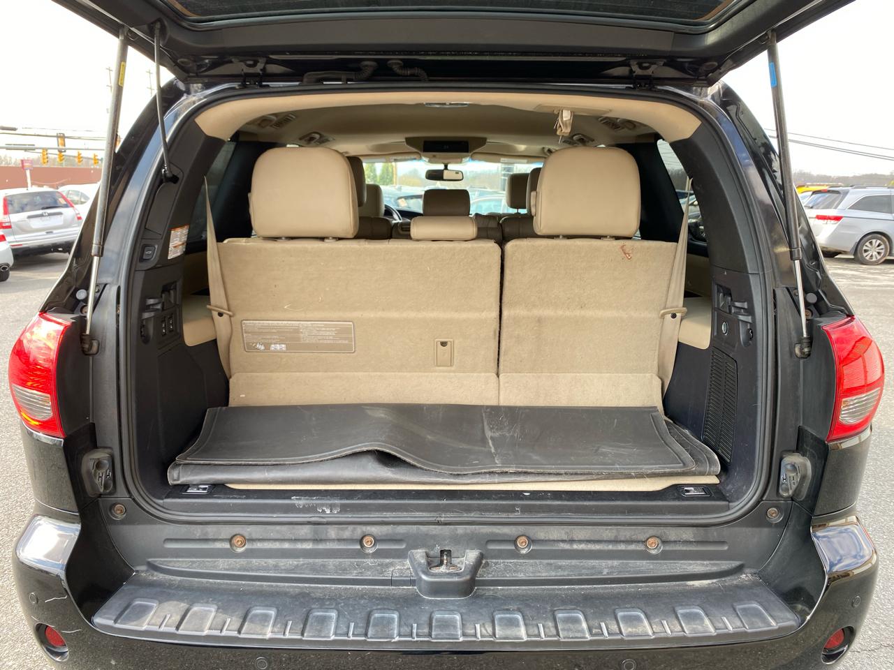 Toyota Sequoia Limited 4WD 2014