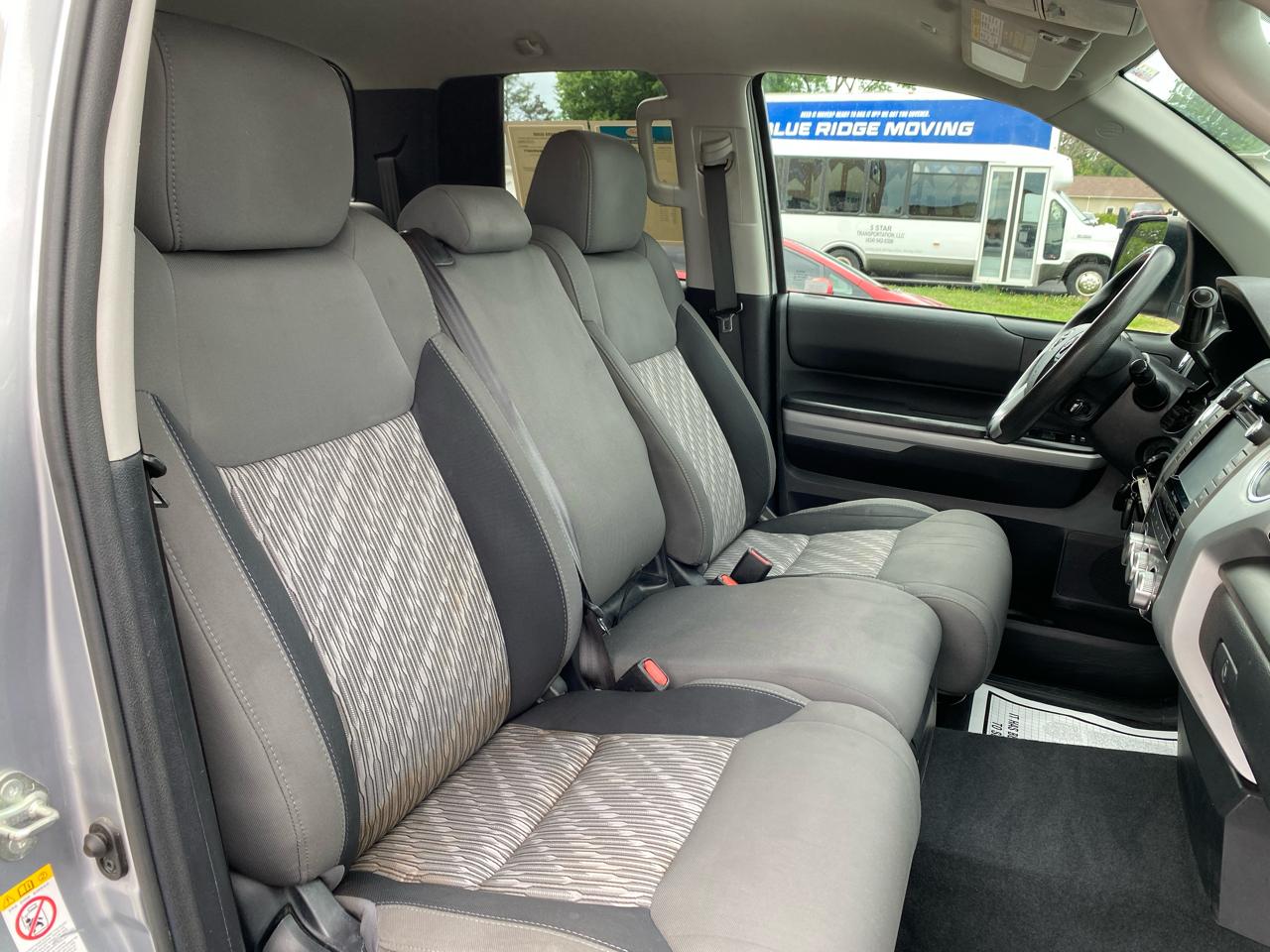 Toyota Tundra SR5 5.7L V8 Double Cab 4WD 2019
