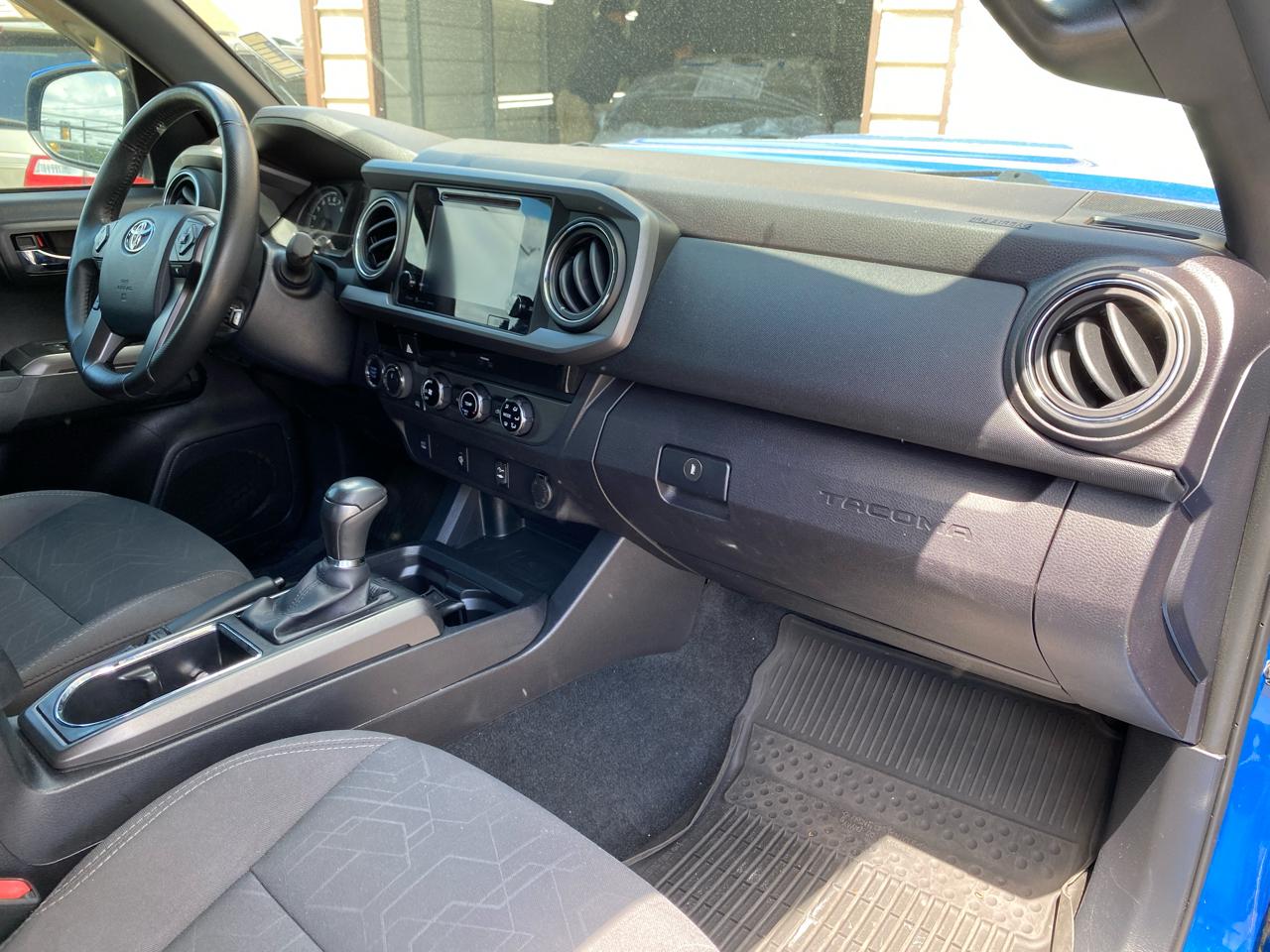 Toyota Tacoma TRD Off Road Double Cab 5' Bed V6 4x4 AT (Natl) 2017