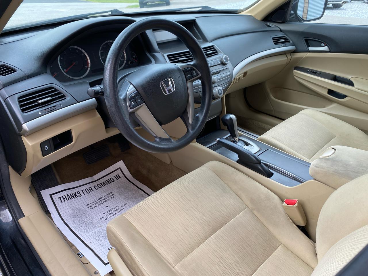 Honda Accord LX sedan AT 2012