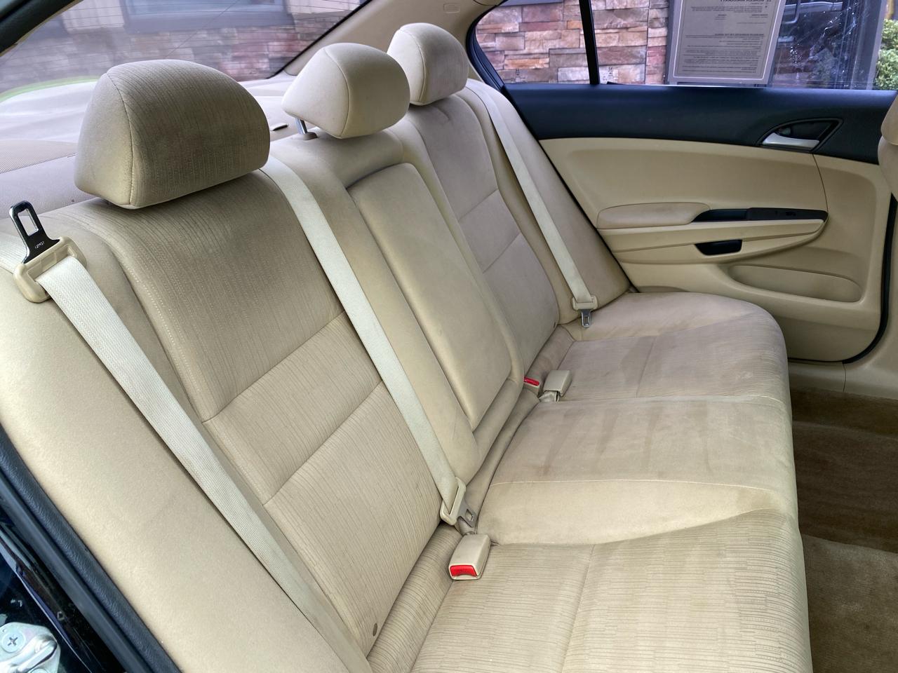 Honda Accord LX sedan AT 2012