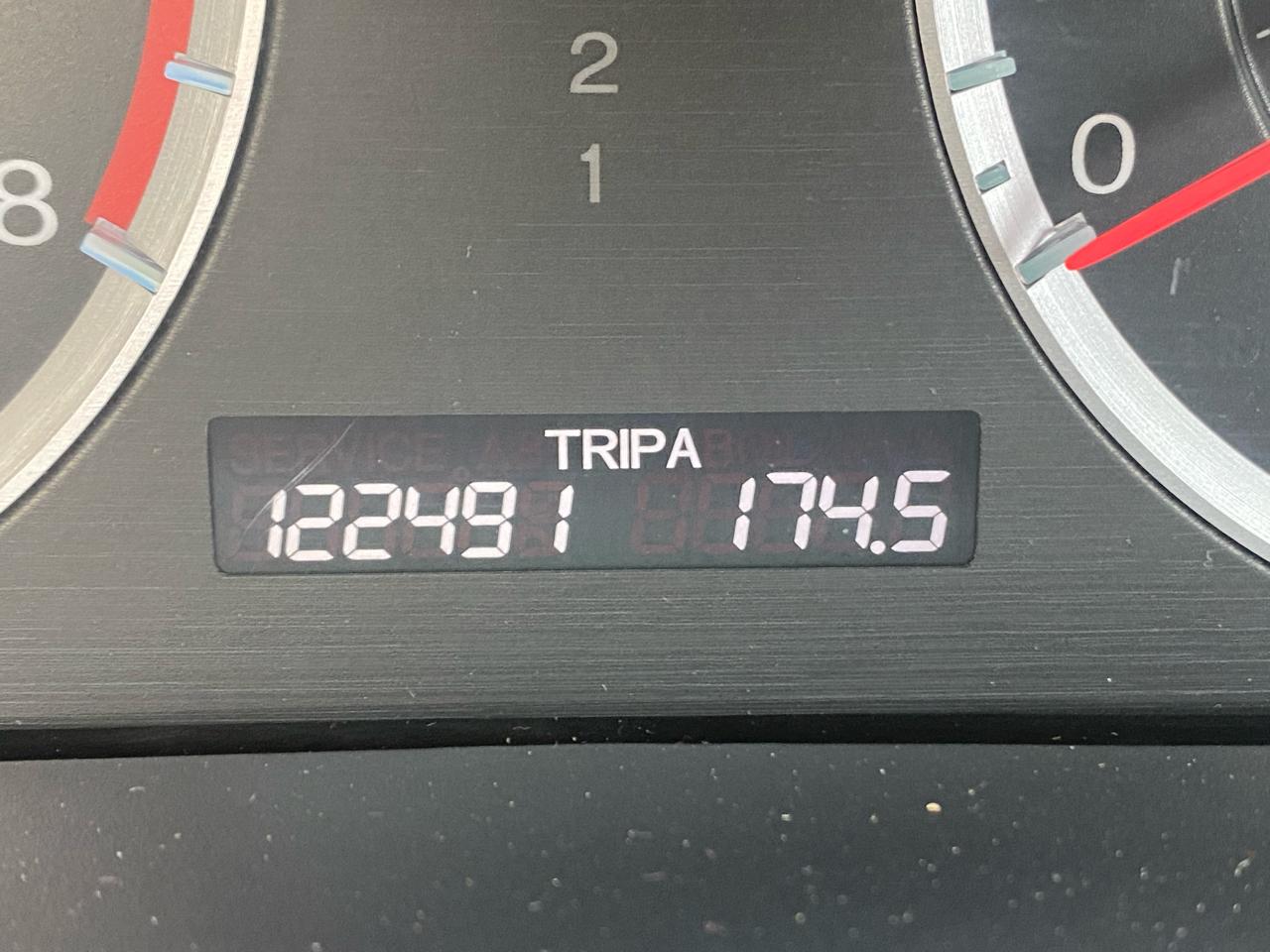 Honda Accord LX sedan AT 2012