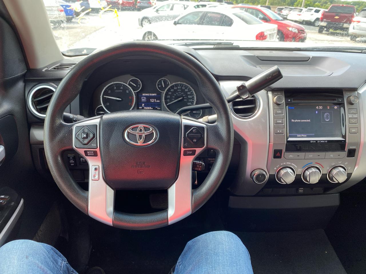 Toyota Tundra SR5 5.7L V8 FFV Double Cab 4WD Long Bed 2017