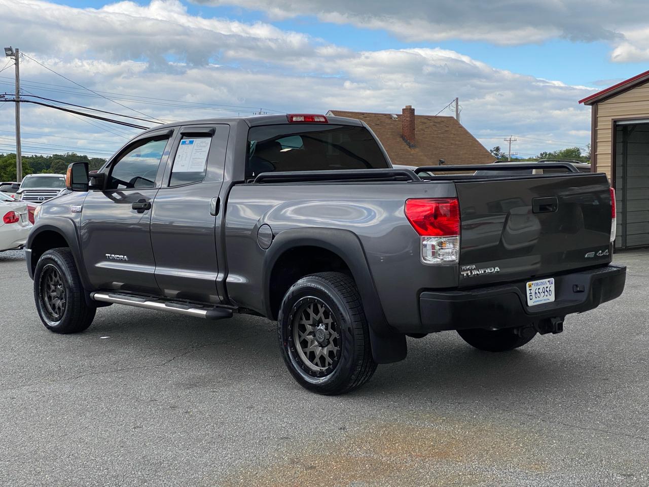 Toyota Tundra Tundra-Grade 5.7L FFV Double Cab 4WD 2013