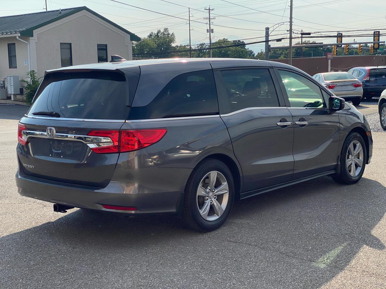 Honda Odyssey EX w/ Leather DVD and Navigation 2018