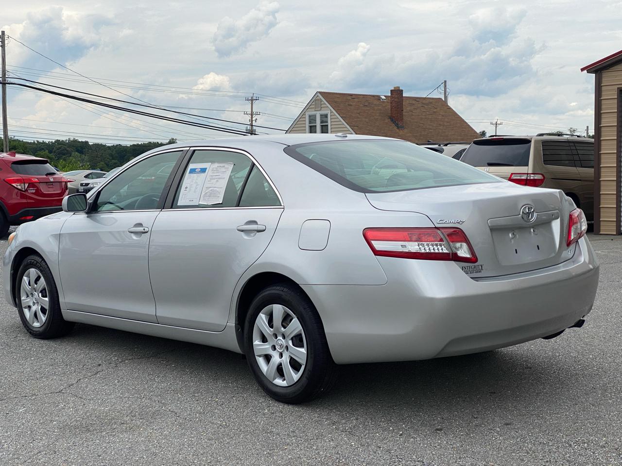 Toyota Camry LE 2011